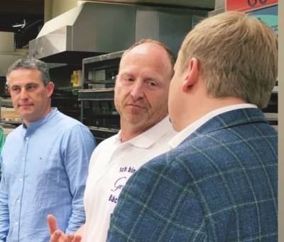 Lars Wedekind mit Markus Grube und Tilman Kuban im Gespr�ch. 