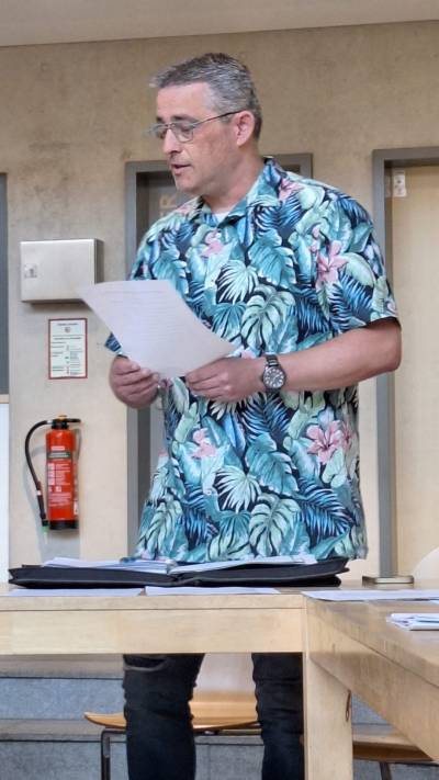 Lars Wedekind tr�gt sein Gedicht in der Stadtratssitzung am 02.07.2025 vor ! 