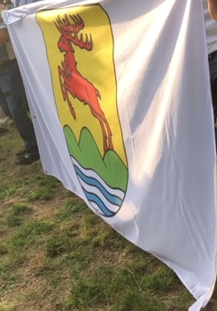 Auch der Rat der SG Leinebrgland war mit neuer Fahne vor Ort !
